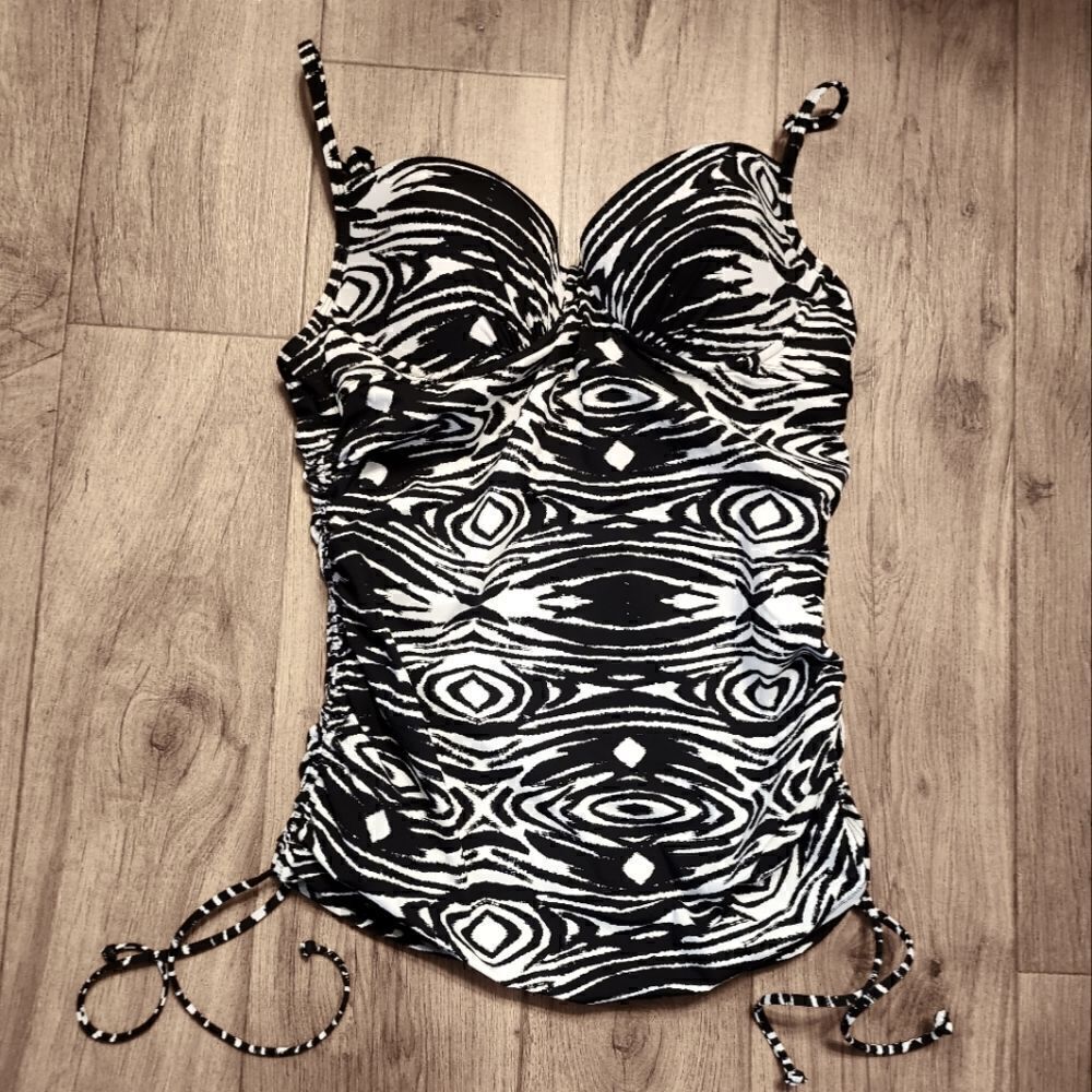 SPANX Assets by Spanx  Swimsuit Taniki Top Black White Size L